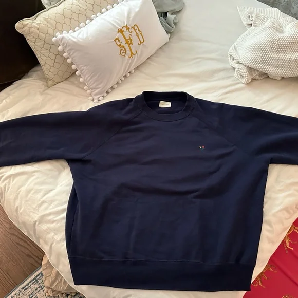 Aime Leon Dore crest sweatshirt. Only worn twice. Runs big Sweaters